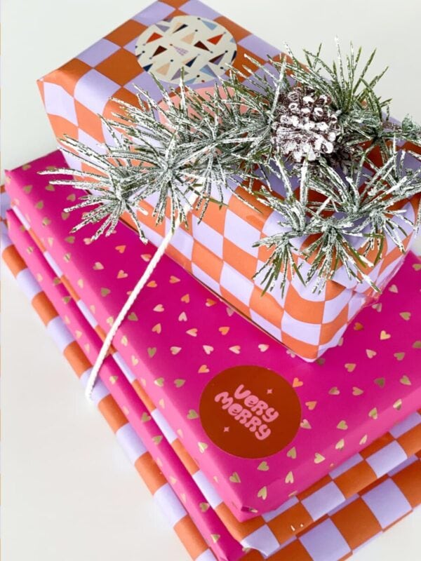 UNIK.HUS Geschenkpapier doppelseitig goldene Herzen, Pink, Schachbrettmuster Orange Lila/Orange