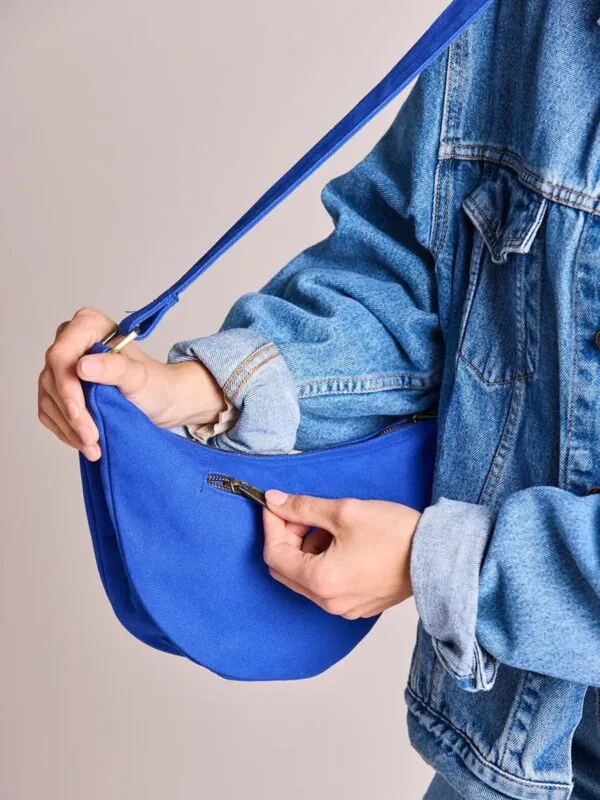 UNIK.HUS hindbag Tasche Andrea Halbmondtasche Umhängetasche Handtasche blau