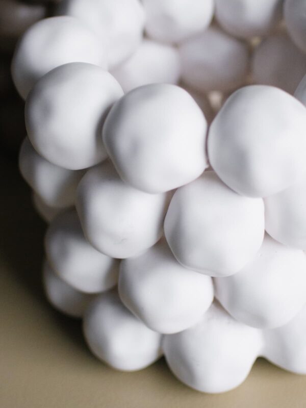 UNIK.HUS dbkd bright white Teelicht Übertopf