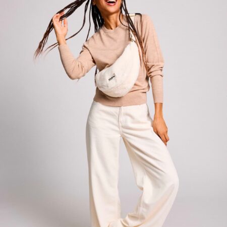 UNIK.HUS hindbag Halbmond-Tasche Andrea Teddy arktisweiß