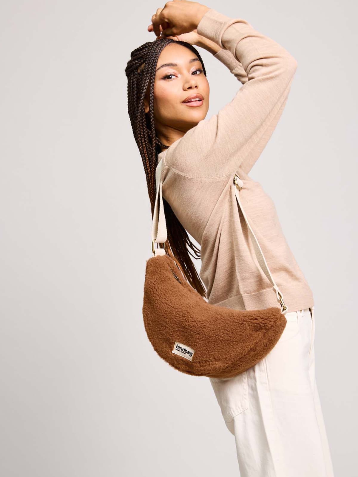 UNIK.HUS hindbag Halbmond-Tasche Andrea Teddy braun